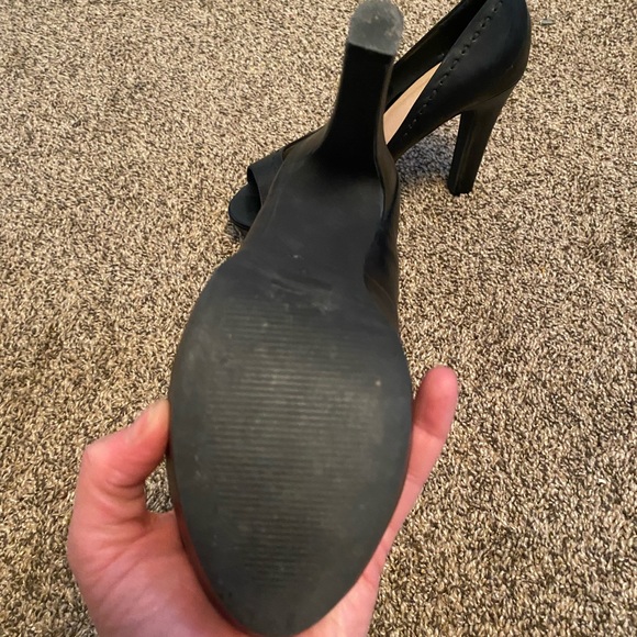 Super Sexy Black Heels!! In great shape. - Picture 2 of 3
